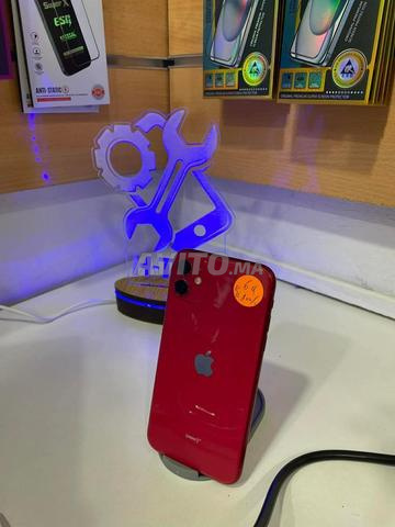 iPhone 11 normal rouge