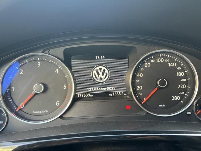 Volkswagen Touareg Diesel Automatique 2014 à Salé
