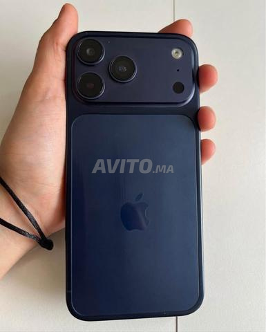 iPhone 17 Style (Master Copie)