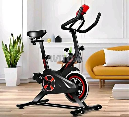 دراجة التمارين الرياضية  (Spinning Bike) 