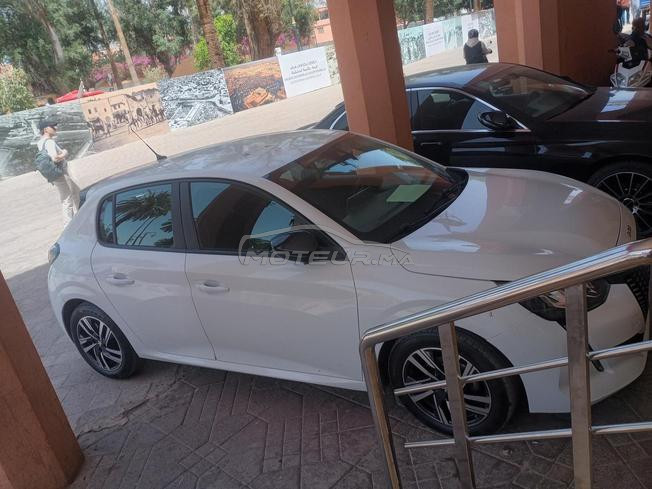 Peugeot 208 Diesel Manuelle 2024 à Marrakech