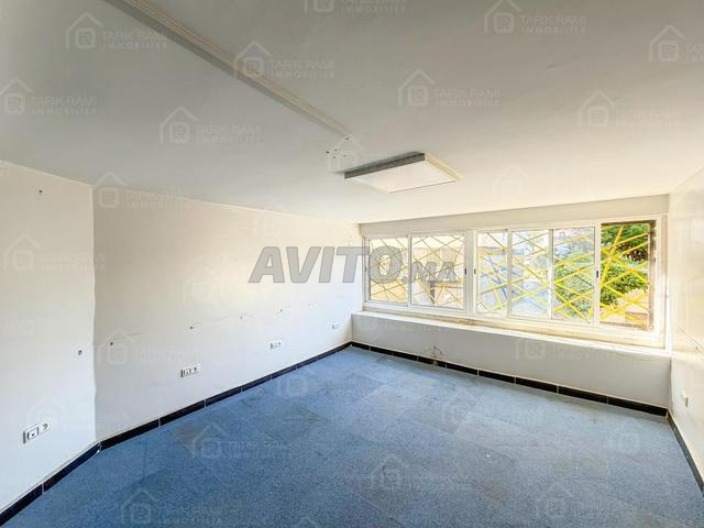 Bureau de 100m² à louer à Ras Msallah, Tanger - 2