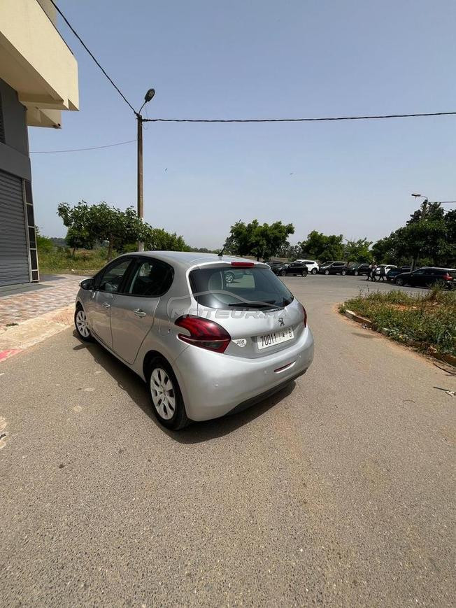 Peugeot 208 Diesel Manuelle 2016 à Rabat