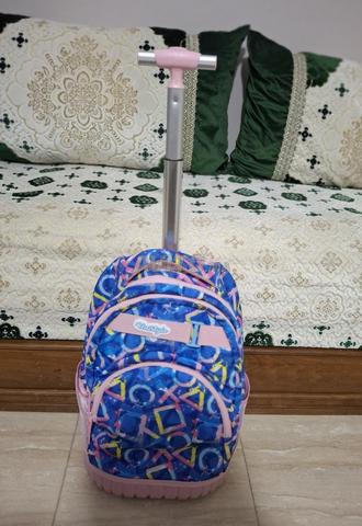 حقيبة مدرسية للبنات