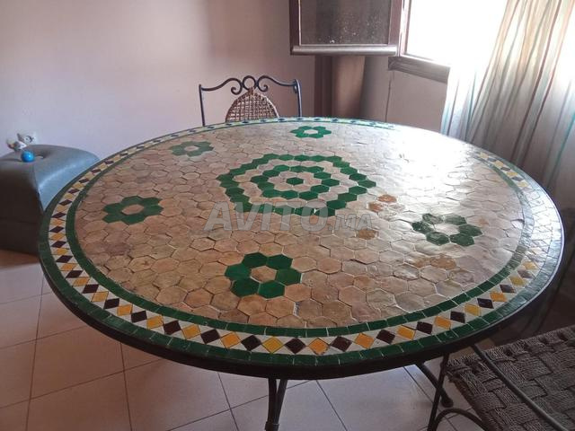 طاولة، خزانة، مجموعة حرفية