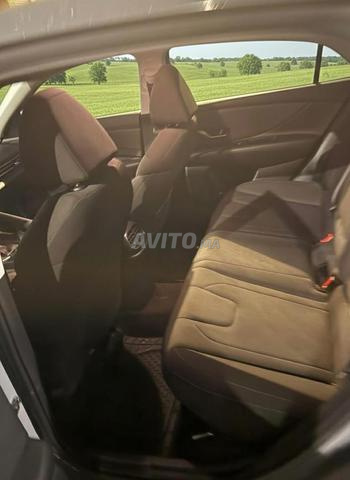 هيونداي إلنترا بنزين هجينة - 2