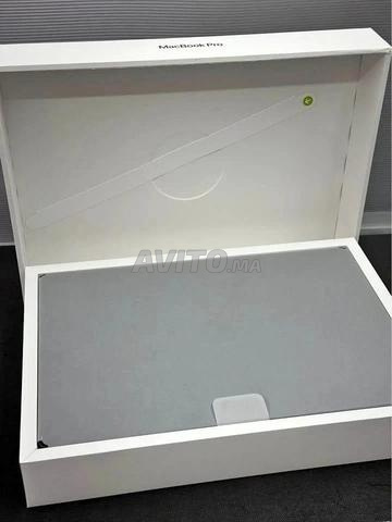 💻 ماك بوك برو 16 M4 برو – 48 جيجابايت رام / 2 تيرابايت SSD