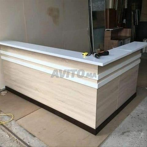 Bureau ou comptoir local - 2