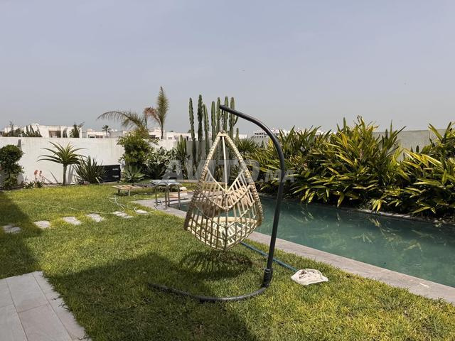 للبيع طابق أرضي بحديقة مع مسبح خاص - 2