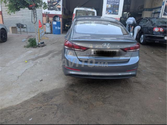 هيونداي إلنترا - 2