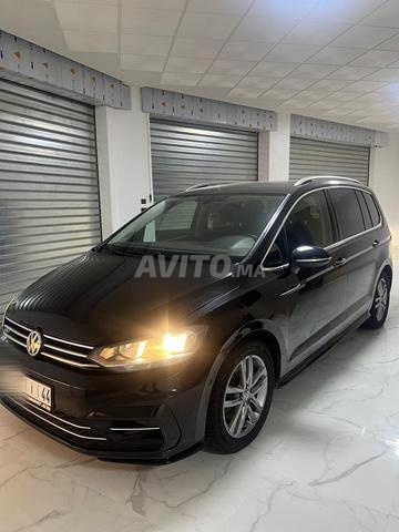 Volkswagen Touran 2L modèle 2017 dédouanée 2021