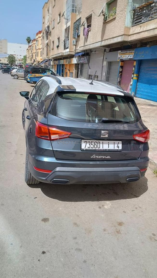 seat arona comme neuf 