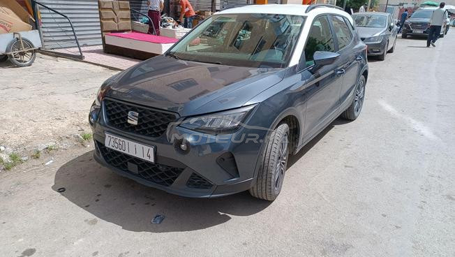 seat arona comme neuf 