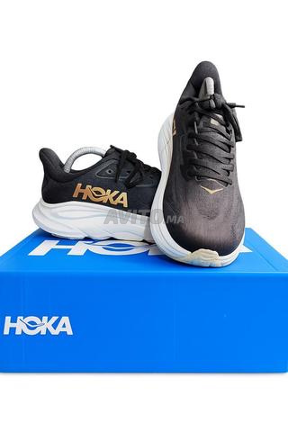 Hoka Original Noir & Gold