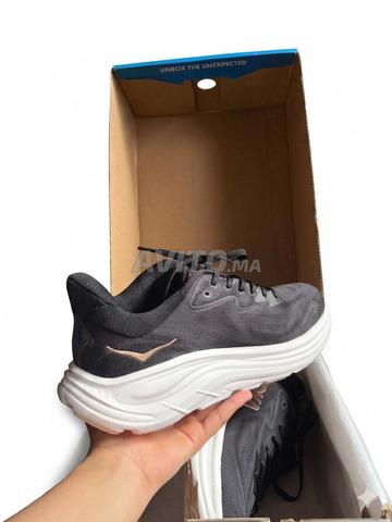 هوكا الأصلية أسود وذهبي - 2