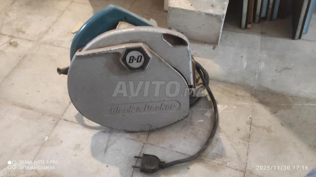 منشار خشب ماركة بلاك ديكر