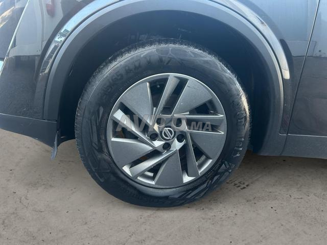 NISSAN. Qashqai