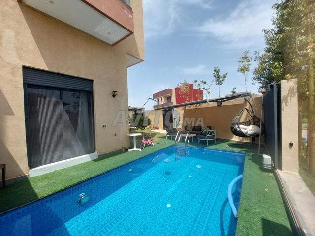 VILLA DE PRESTIGE AVEC PISCINE ET VUE PANORAMIQUE