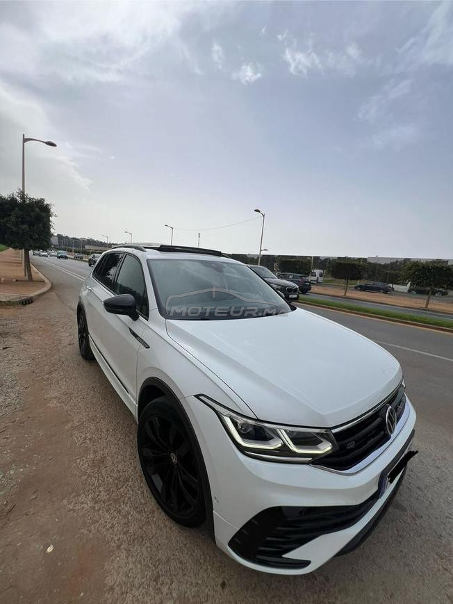 Volkswagen Tiguan Black R line