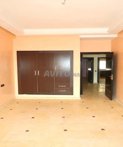 شقة للكراء 110م² شارع محمد الخامس القنيطرة - 2