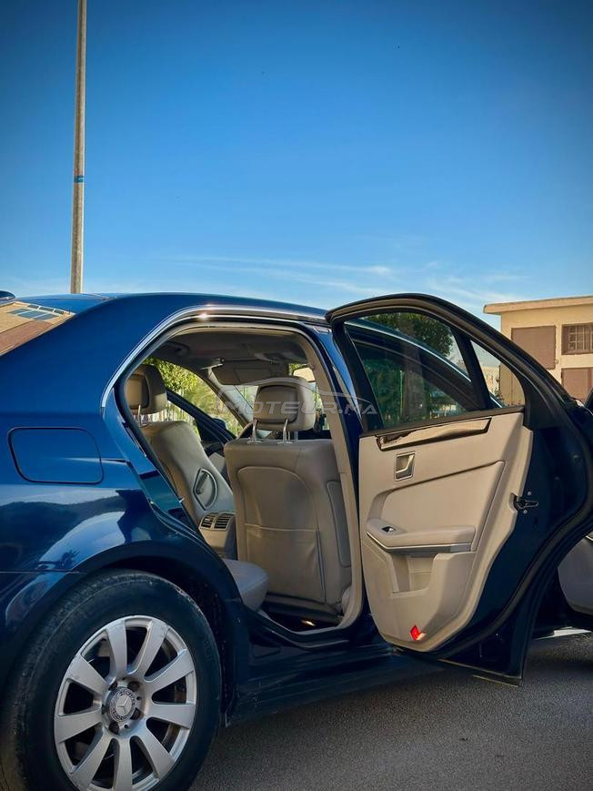 Mercedes E220 للييع