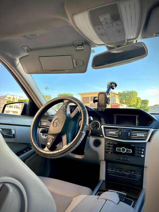 Mercedes E220 للييع