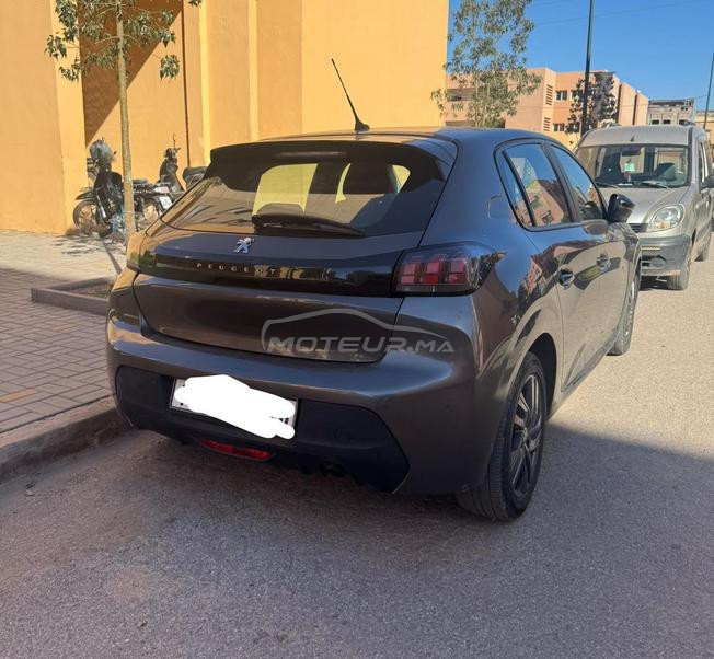 Peugeot 208 très propre