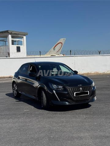 Peugeot 208 Diesel Manuelle 2023 à Casablanca
