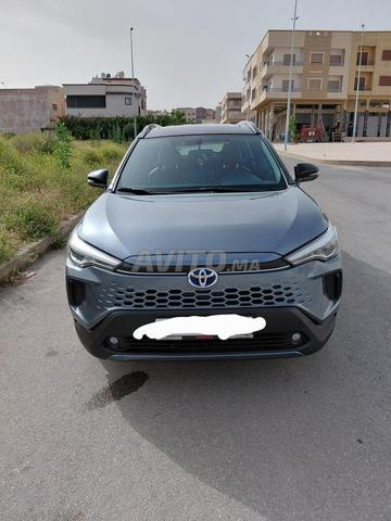 Toyota Corolla Cross SUV 2025 / Distinctive