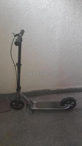 سكوتر كهربائي مستعمل قليلاً - 2