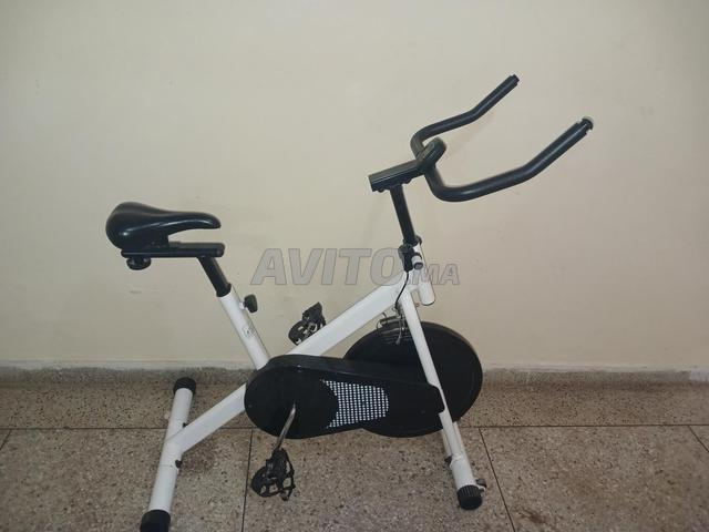 دراجة تمارين للبيع بحالة جيدة جداً - 2