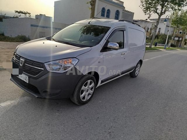 سيارة تجارية جيدة جدا وعملية - 2