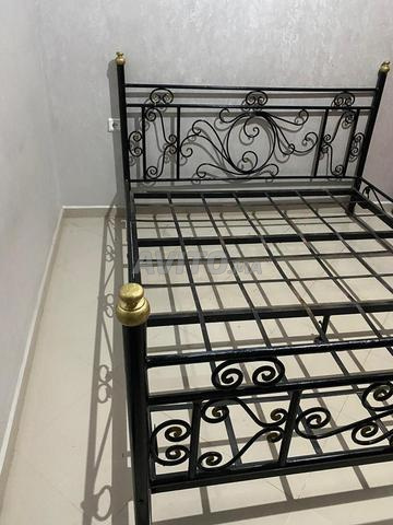 سرير معدني لشخصين 1.60/2م - 2