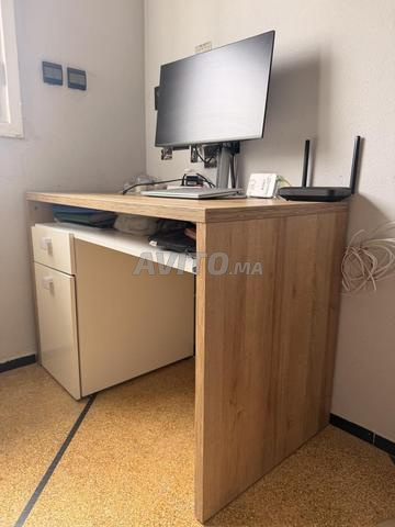 Lit, matelas et bureau - 2