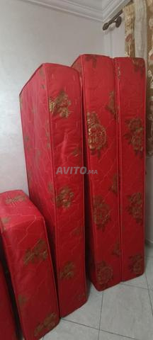 4 banquettes bien rembourrées, lisez la description - 2