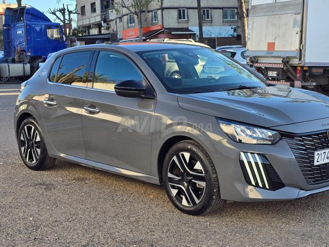 Peugeot 208 Diesel Manuelle 2025 à Casablanca