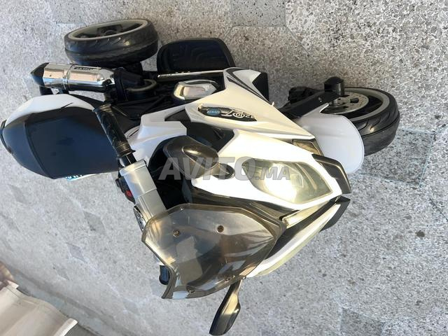 Moteur neuf avec son chargeur - 2