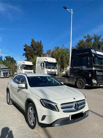MERCEDES GLA-200d