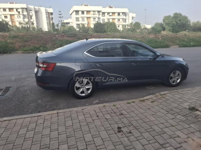 skoda superb tres bon etat