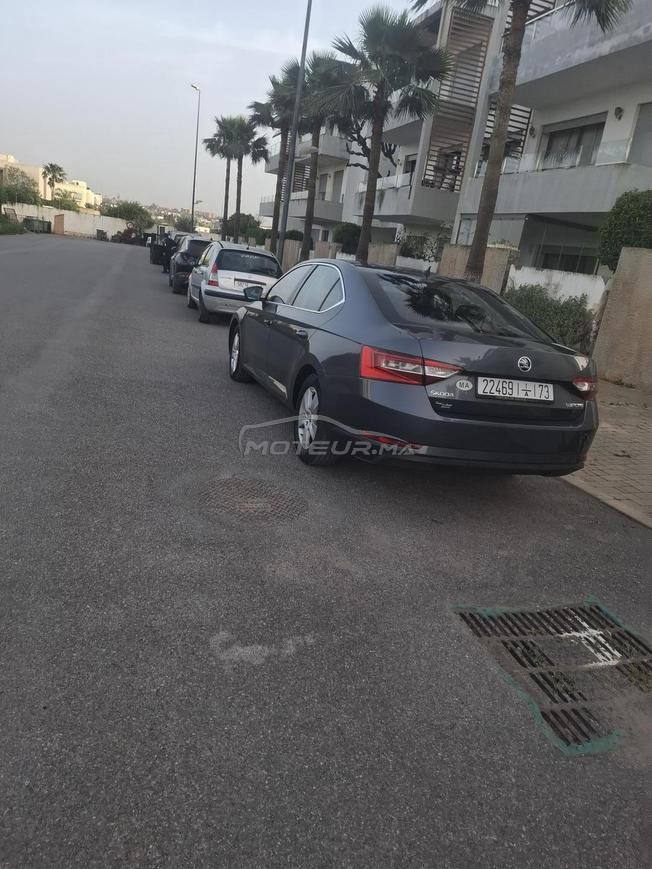 skoda superb tres bon etat