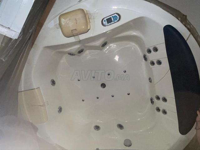 جاكوزي للبيع بسعر مغرٍ جداً 2 متر/2 - 2