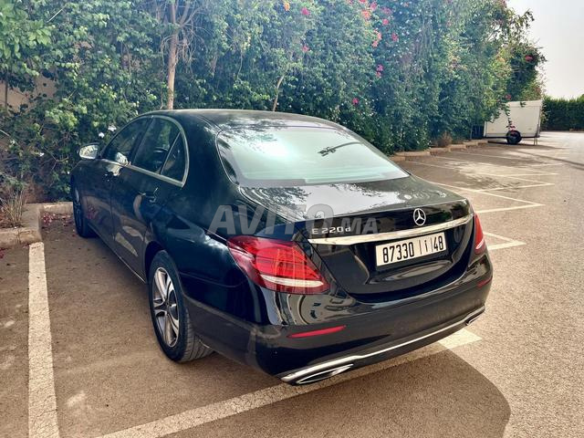 مرسيدس بنز الفئة E220 أوتوماتيك