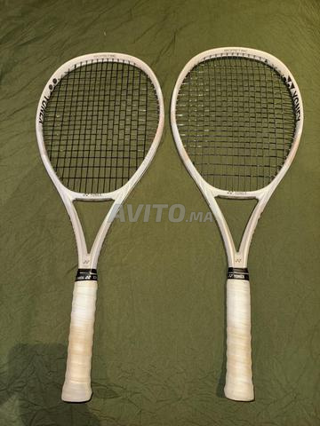 2 Yonex Vcore 300g مقبض 3