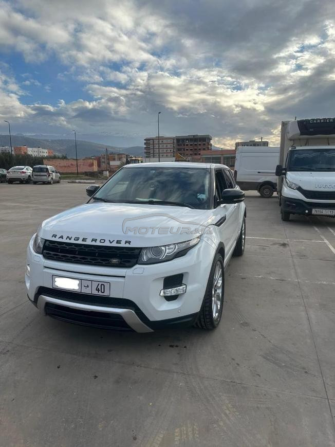 سيارة من نوع range rover évoque 