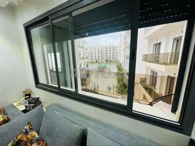 إطلالة على المسبح - شقة جميلة - 2