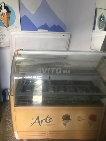 Vitrine Glace ISA 10 bacs + congélateur - 2