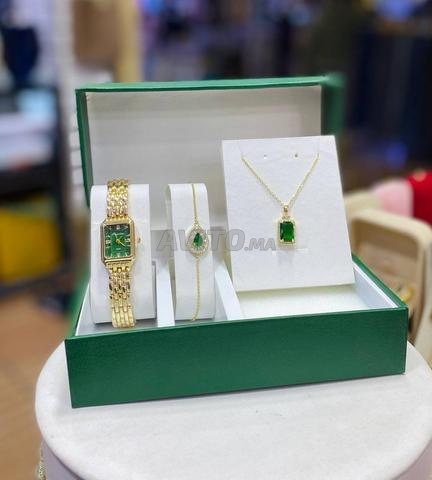 مجموعة نسائية أنيقة