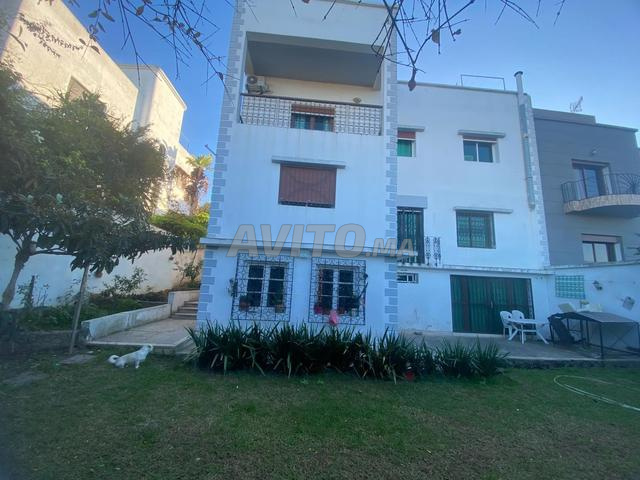 فيلا مجاهدين بإطلالة بانورامية على البحر والمدينة - 2