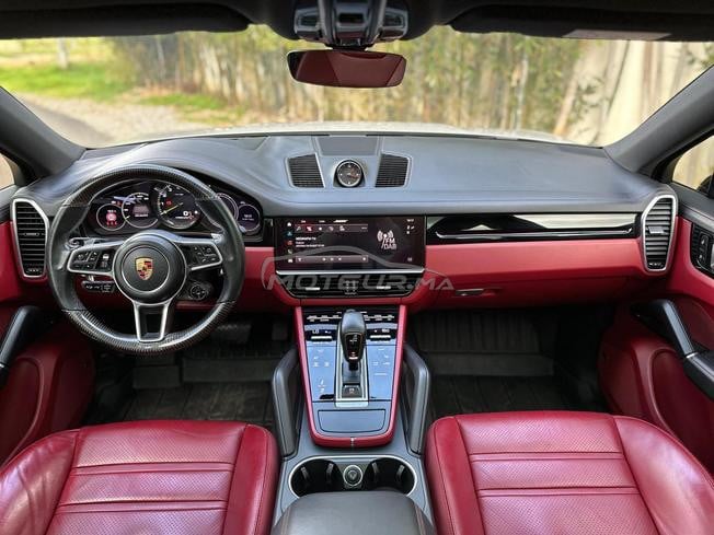 Porsche Cayenne Hybrid 2023 
