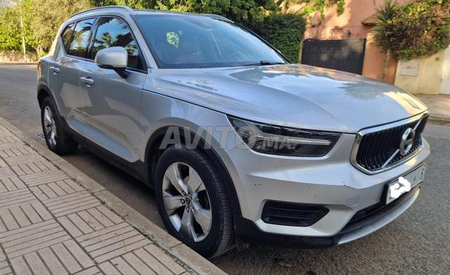 Volvo XC40 Diesel 2019 toujours Neuf - 2